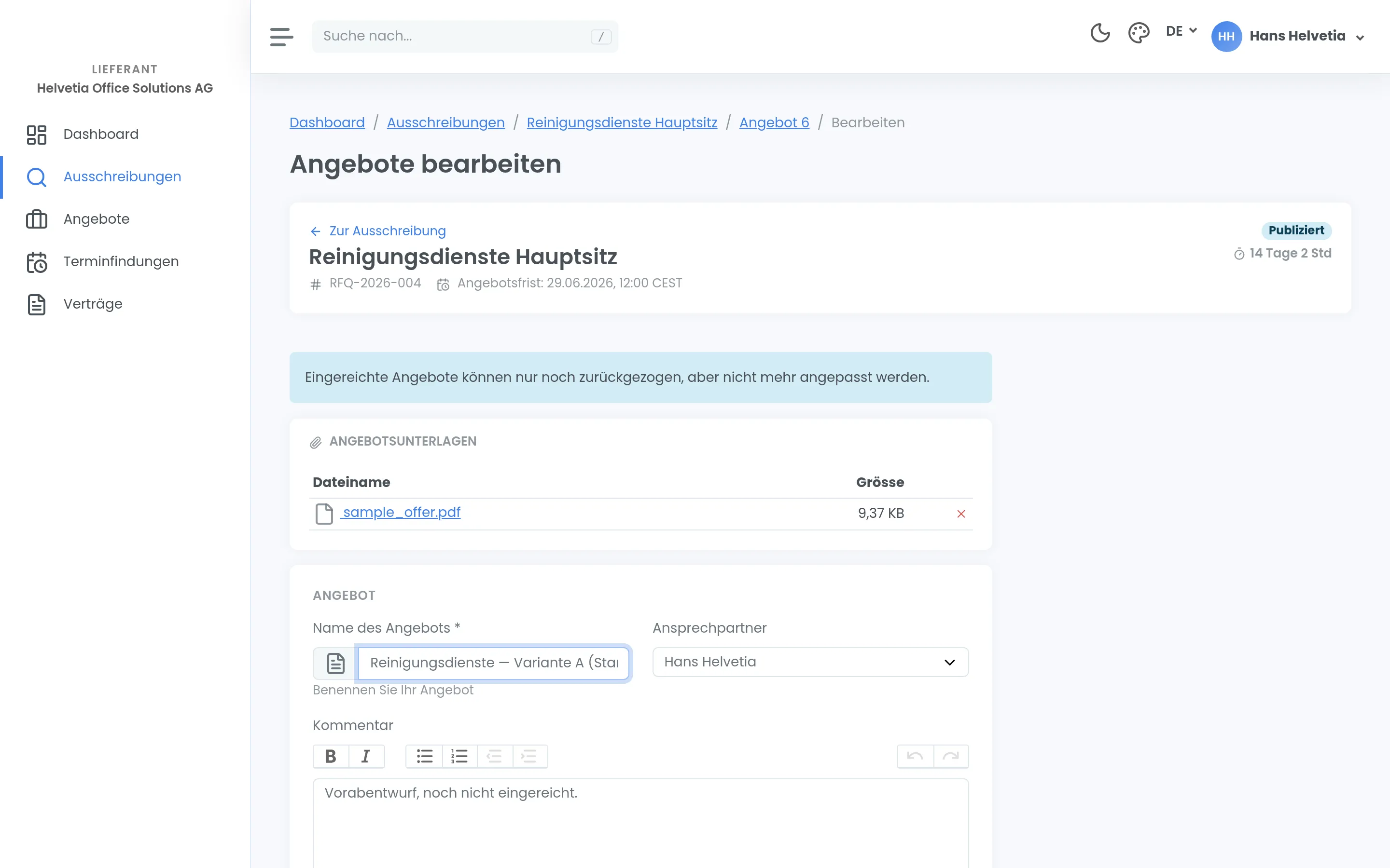 Ein Angebot im Entwurf mit hochgeladenen Unterlagen, Name des Angebots, Ansprechpartner und Kommentar.